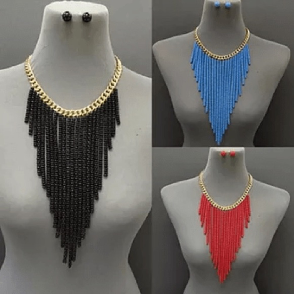 Charm School Necklace (Black)